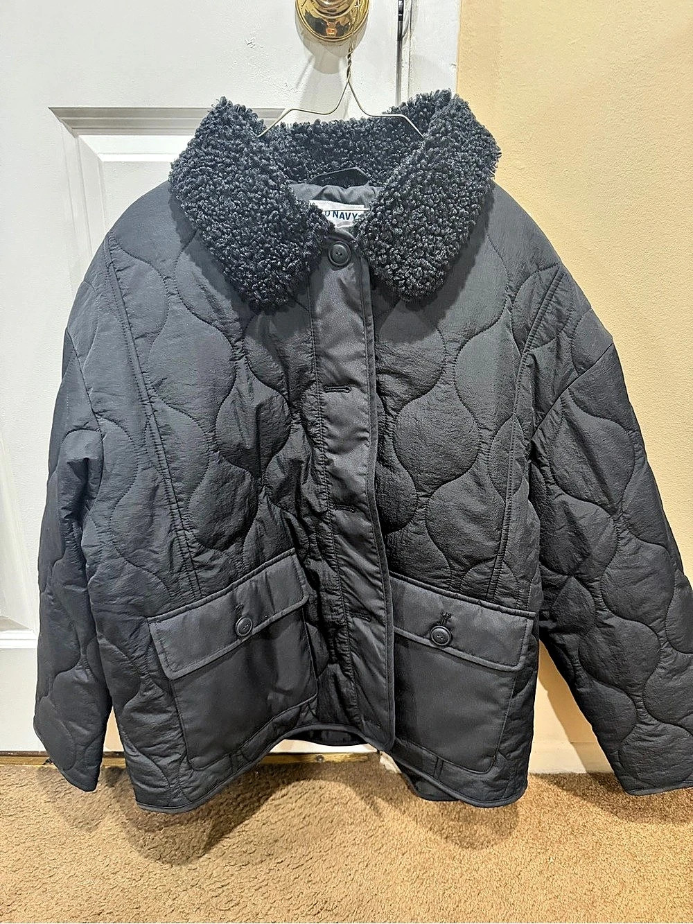 Old Navy Quilted Nylon Jacket Black Large